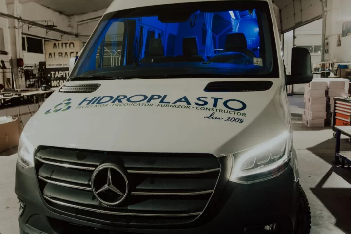 Mercedes Sprinter 319 CDI 6+1_2