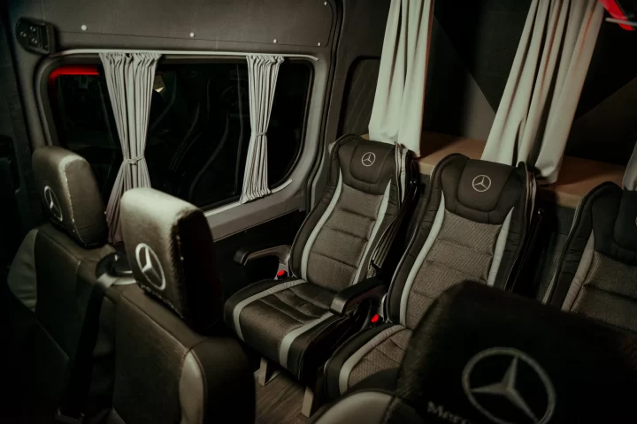 Mercedes Sprinter 907-319 CDI 5+1 VIP_4