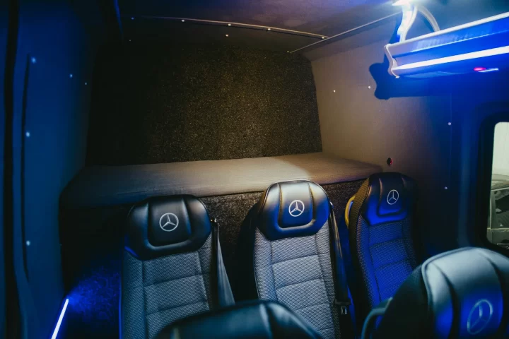 Mercedes Sprinter 907-319 CDI12