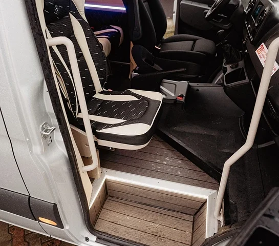 Autoalbaca_Mercedes-Benz Sprinter 517 cDi-2.7